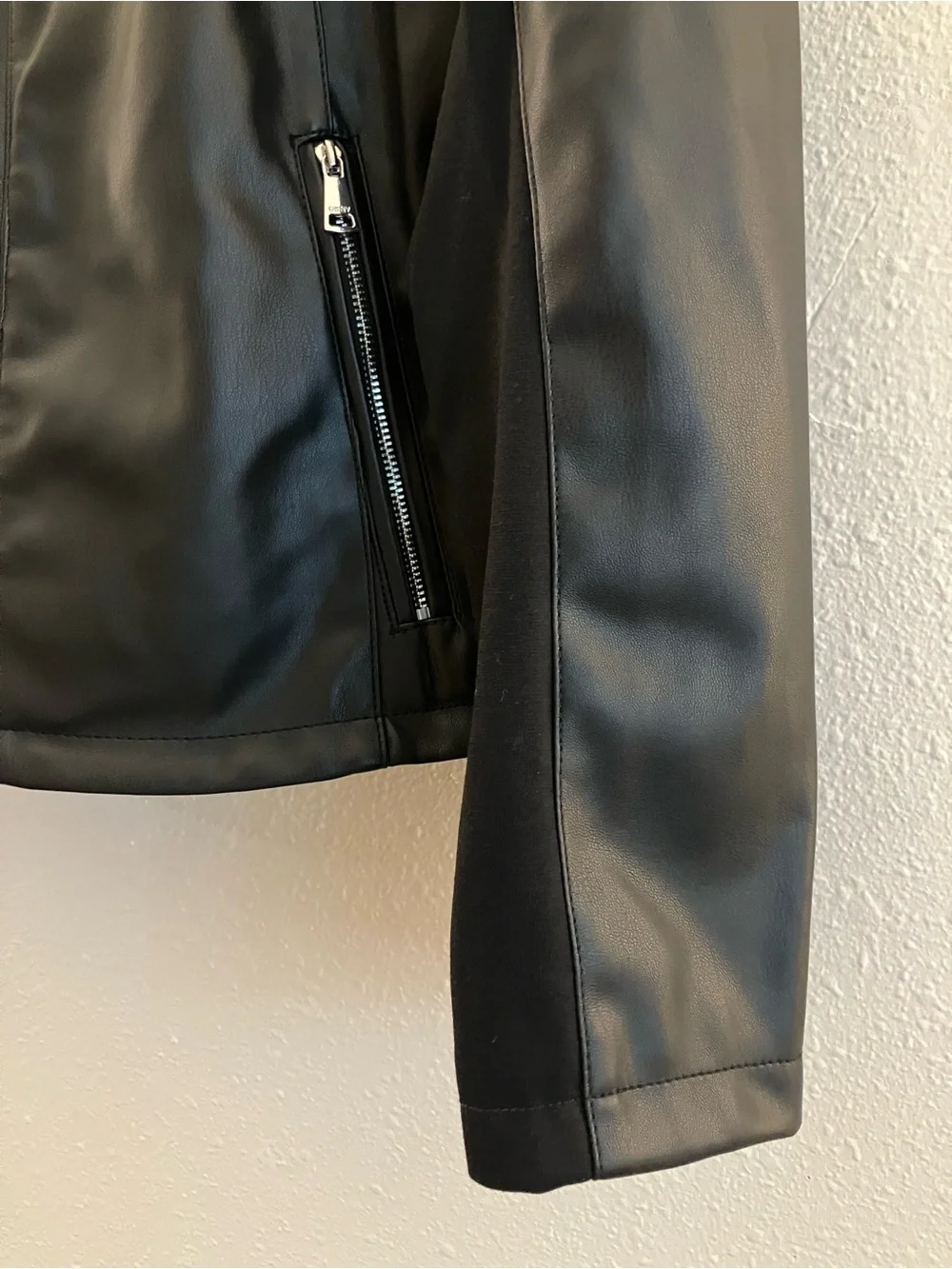 DKNY Black Faux Leather Mock-Neck Moto Biker Jacket Full-Zip NWOT Large